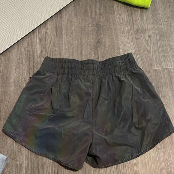 Reflective shorts - Picture 3 of 6